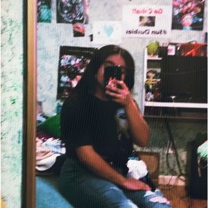 Meet your Posher, Celia